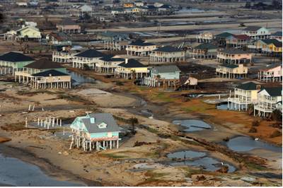 Ariel photo of damage to houses.